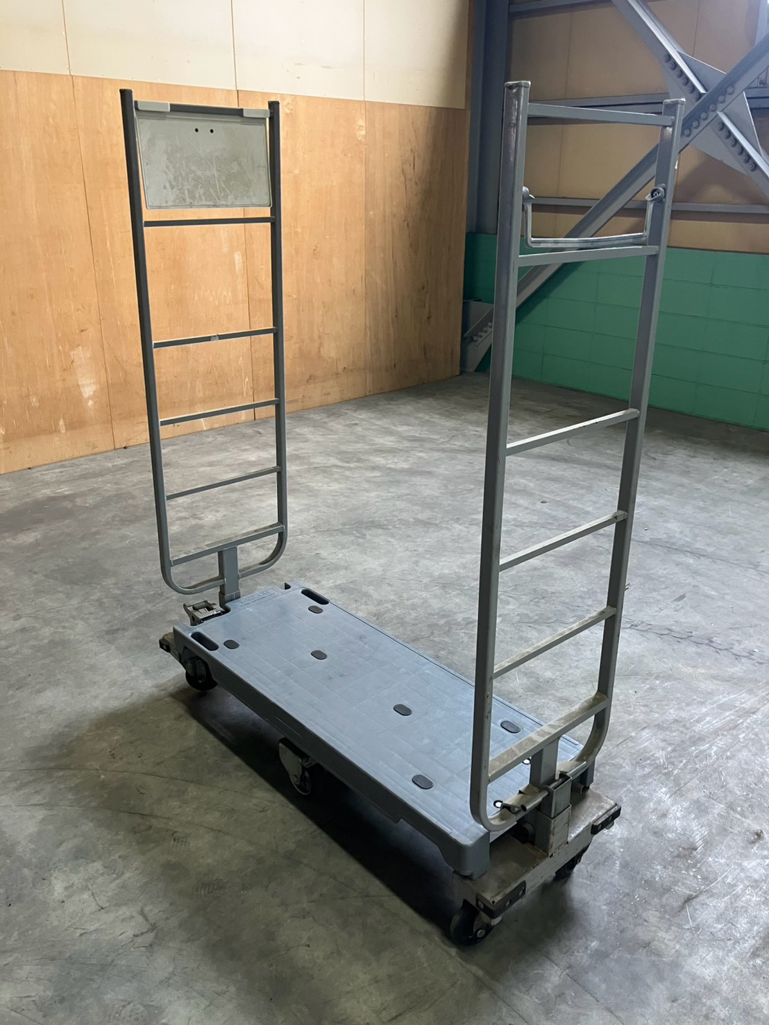 【良品】中古 6輪カート W1280×D420×H1540mm