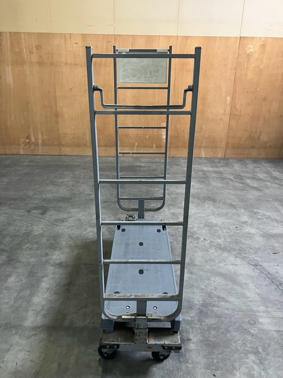 【訳あり】中古 6輪カート W1250×D420×H1540mm - 画像 (2)