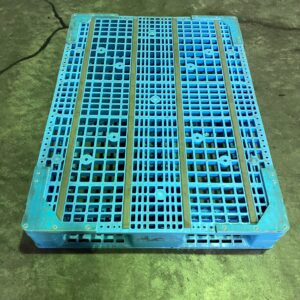 中古プラスチックパレット 1100×800mm